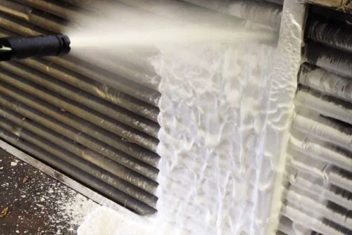 Chemical foam cleaning / Circulation
